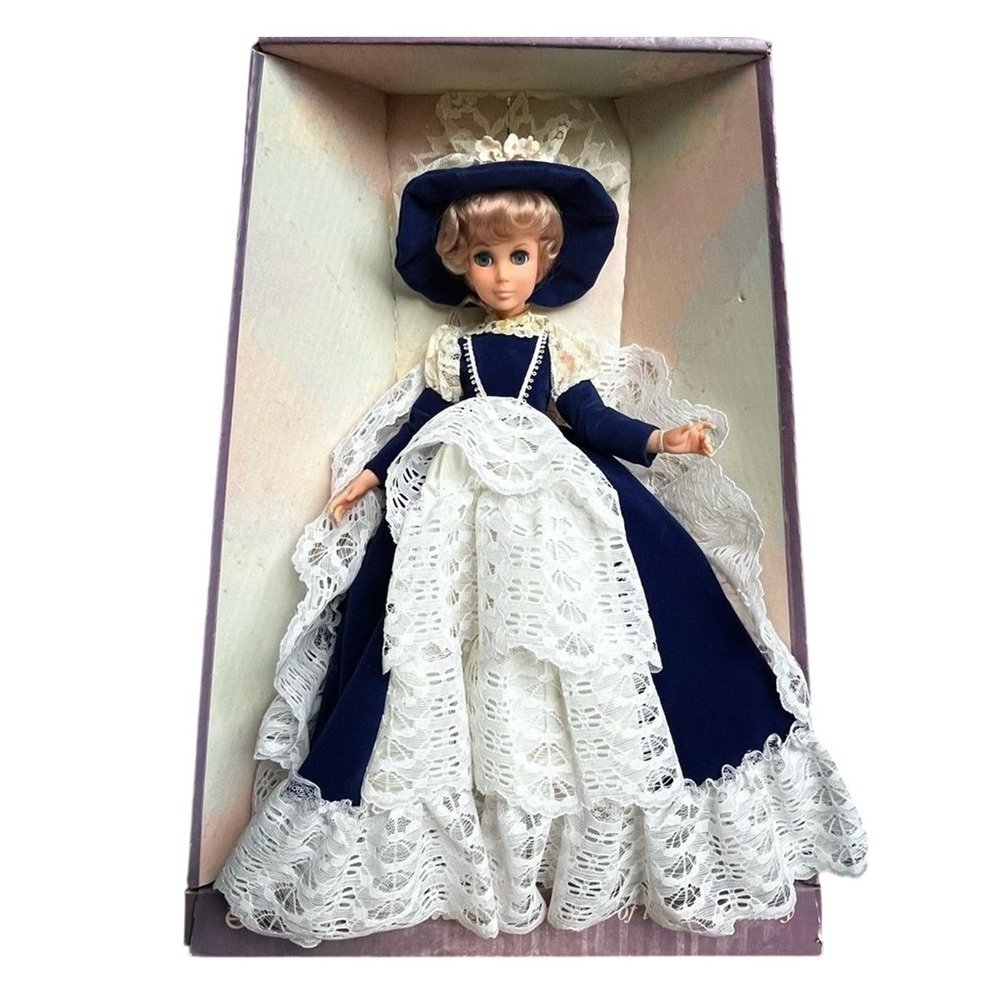 NIB Vintage EEGEE CO. Hearts & Flowers Doll Blue Velvet Dress‎ Lace w/ Hat